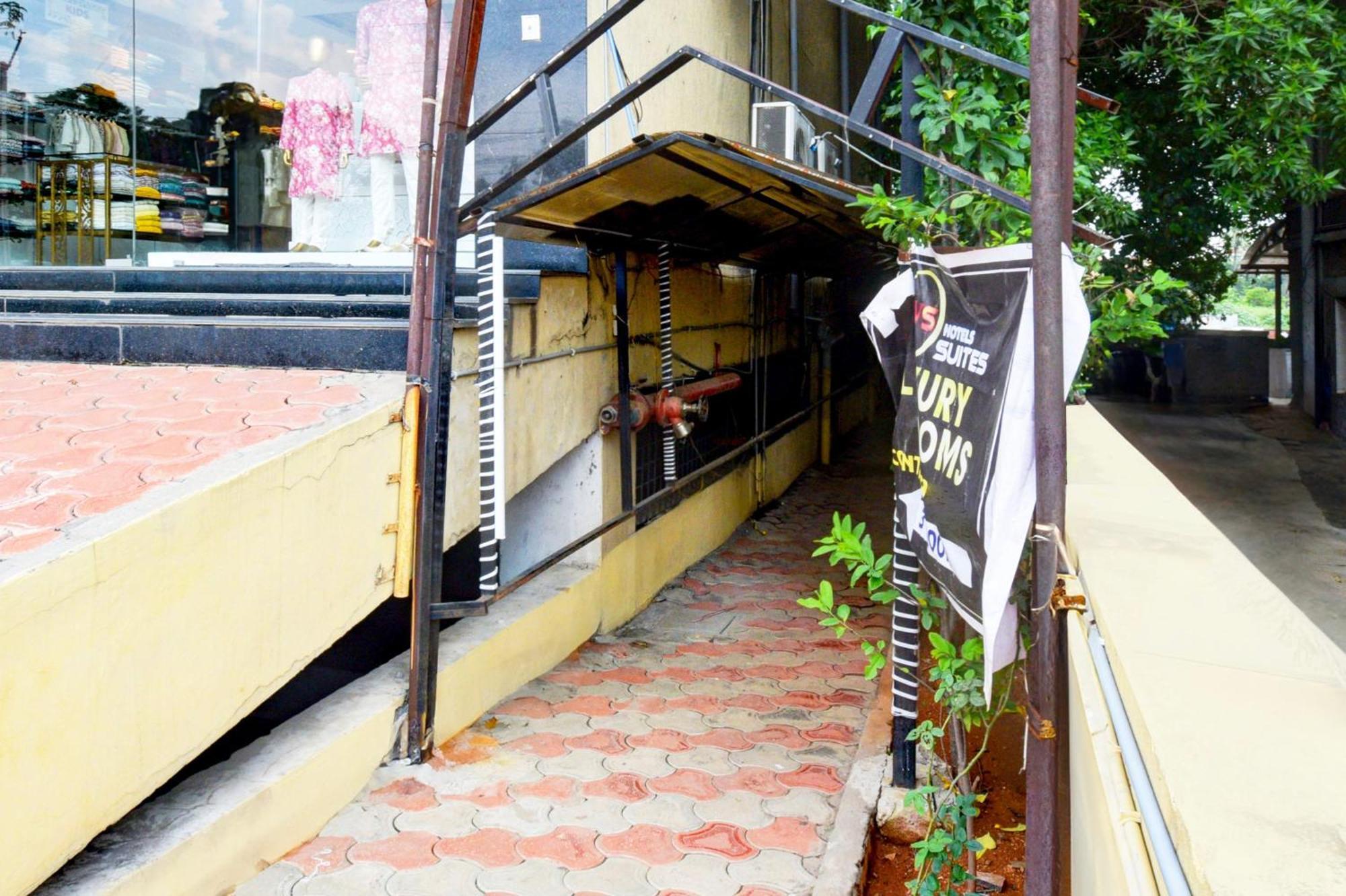 Hotel O Svs Suites Luxury Rooms Trimulgherry Ngoại thất bức ảnh