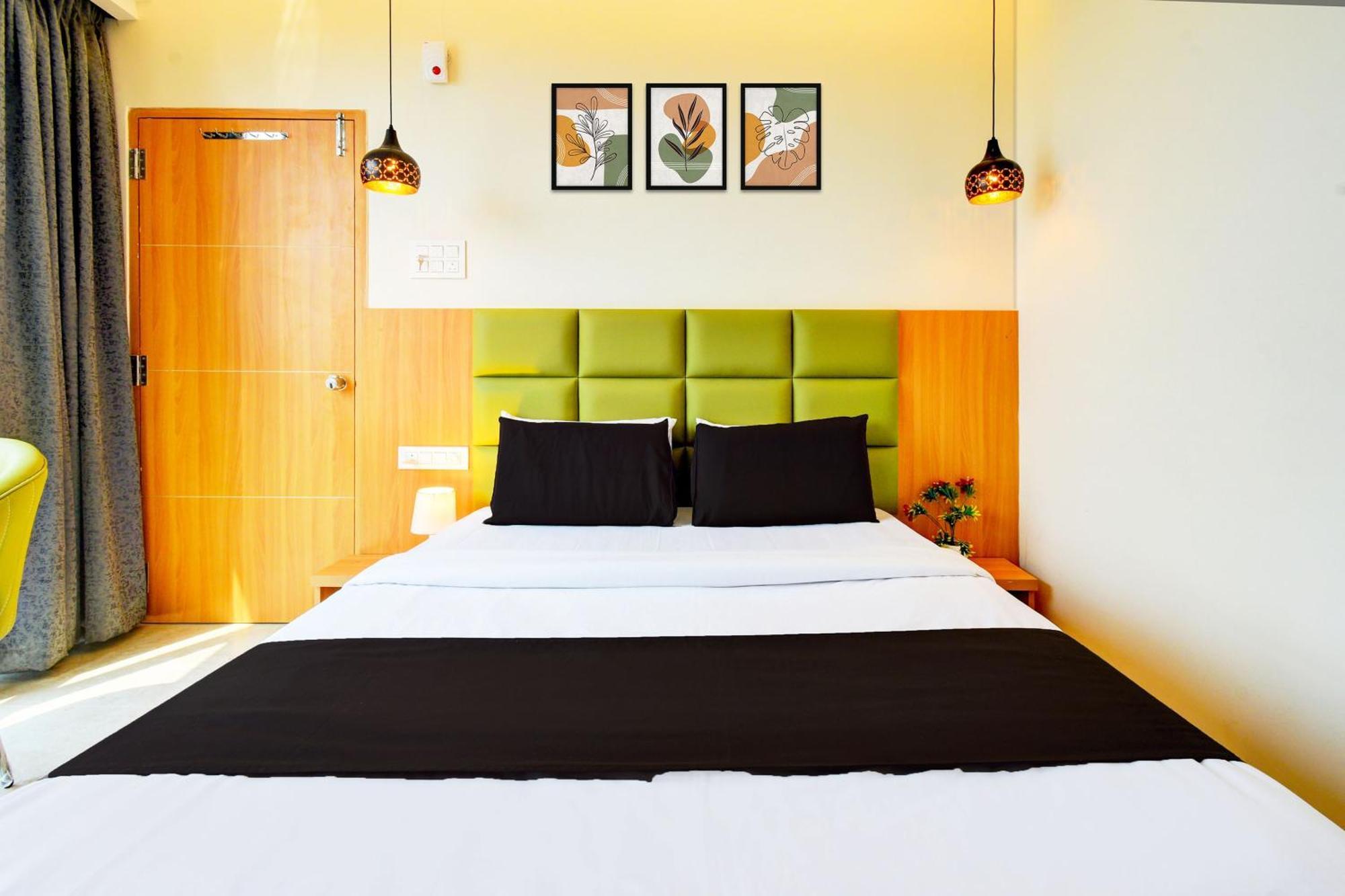 Hotel O Svs Suites Luxury Rooms Trimulgherry Ngoại thất bức ảnh